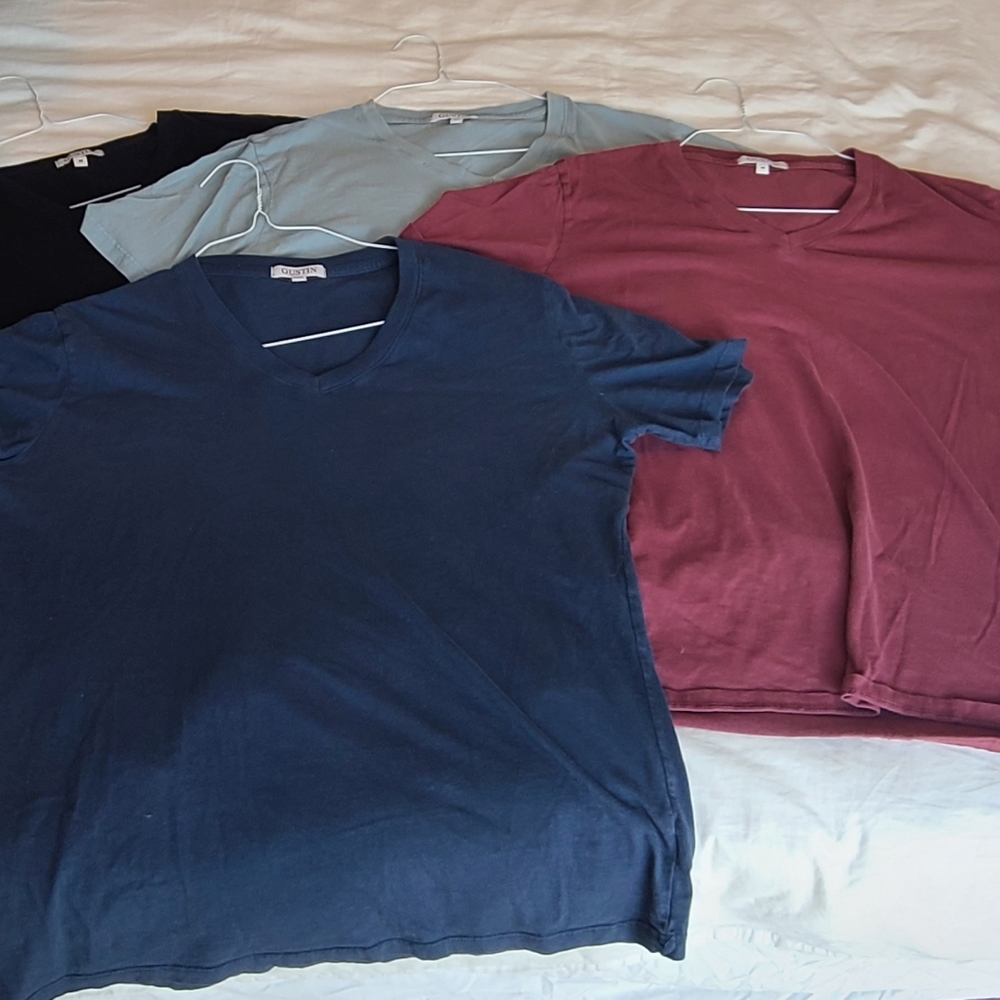 New Gustin V Neck vneck Medium 4-pack